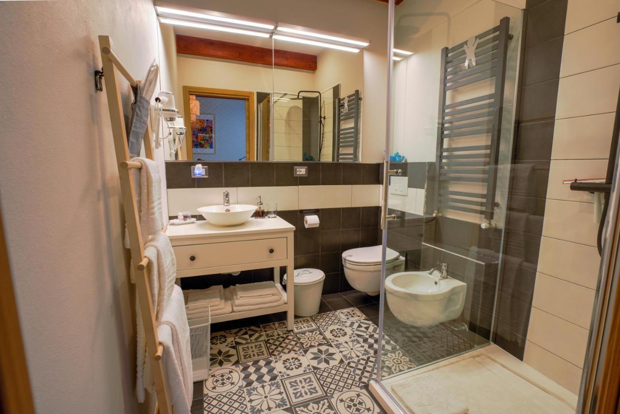 Sa Domo E Giuanne E Giuanna Bed & Breakfast บอซา ภายนอก รูปภาพ
