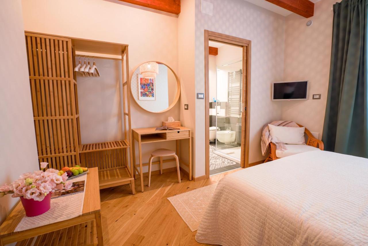 Sa Domo E Giuanne E Giuanna Bed & Breakfast บอซา ภายนอก รูปภาพ